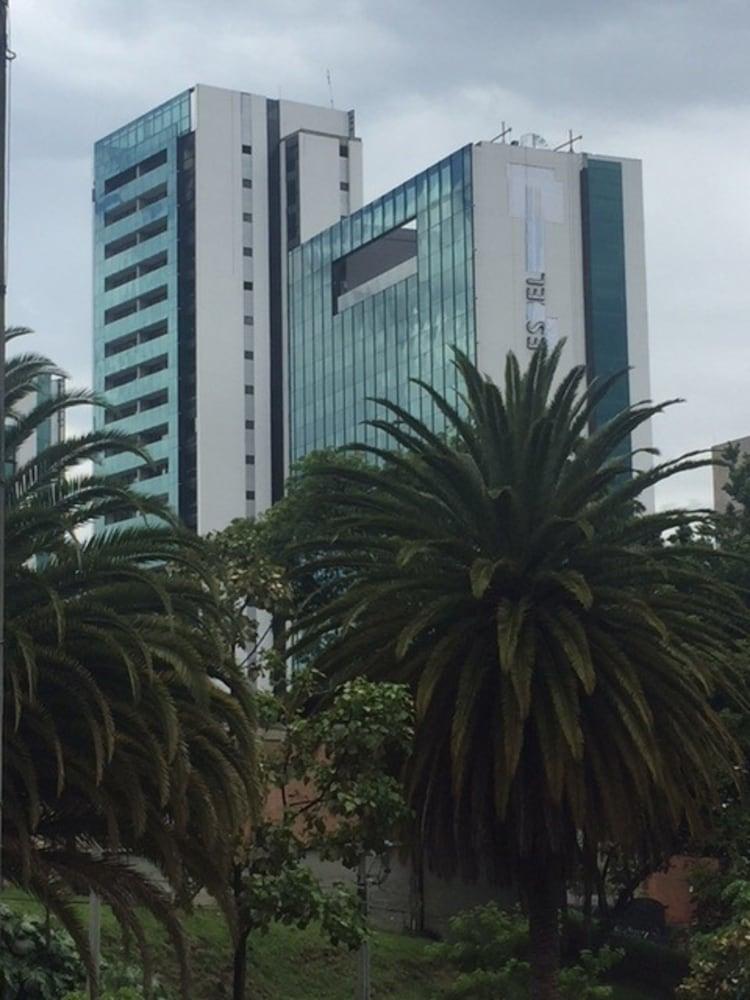 Hotel Estelar Square 메딜린 외부 사진